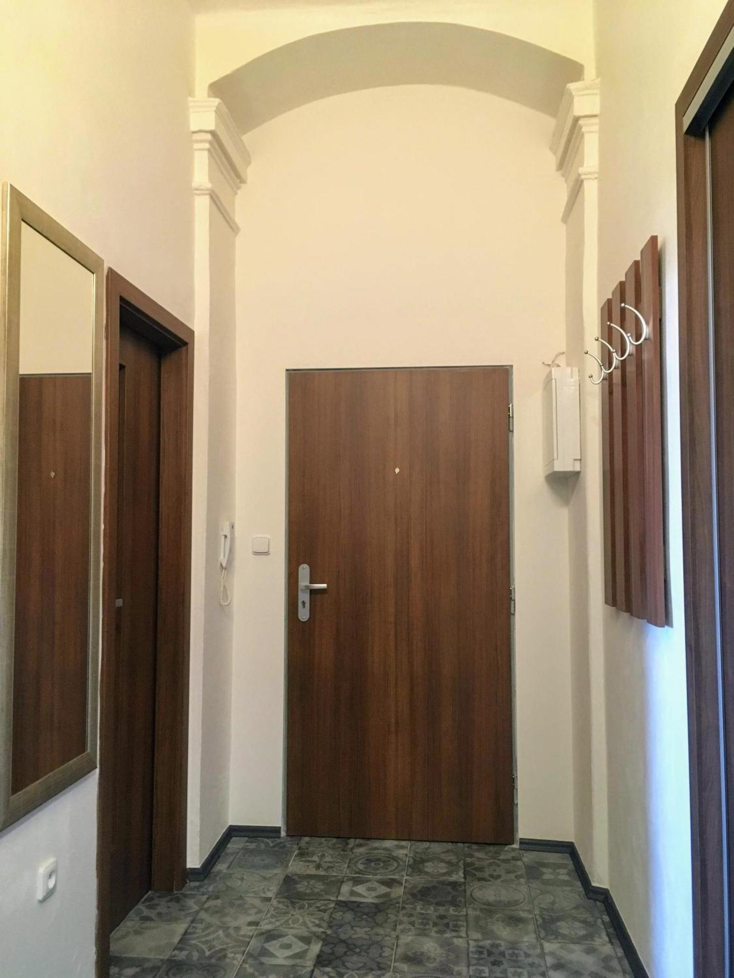 Апартаменты Apartman Na Namesti Opocno Экстерьер фото