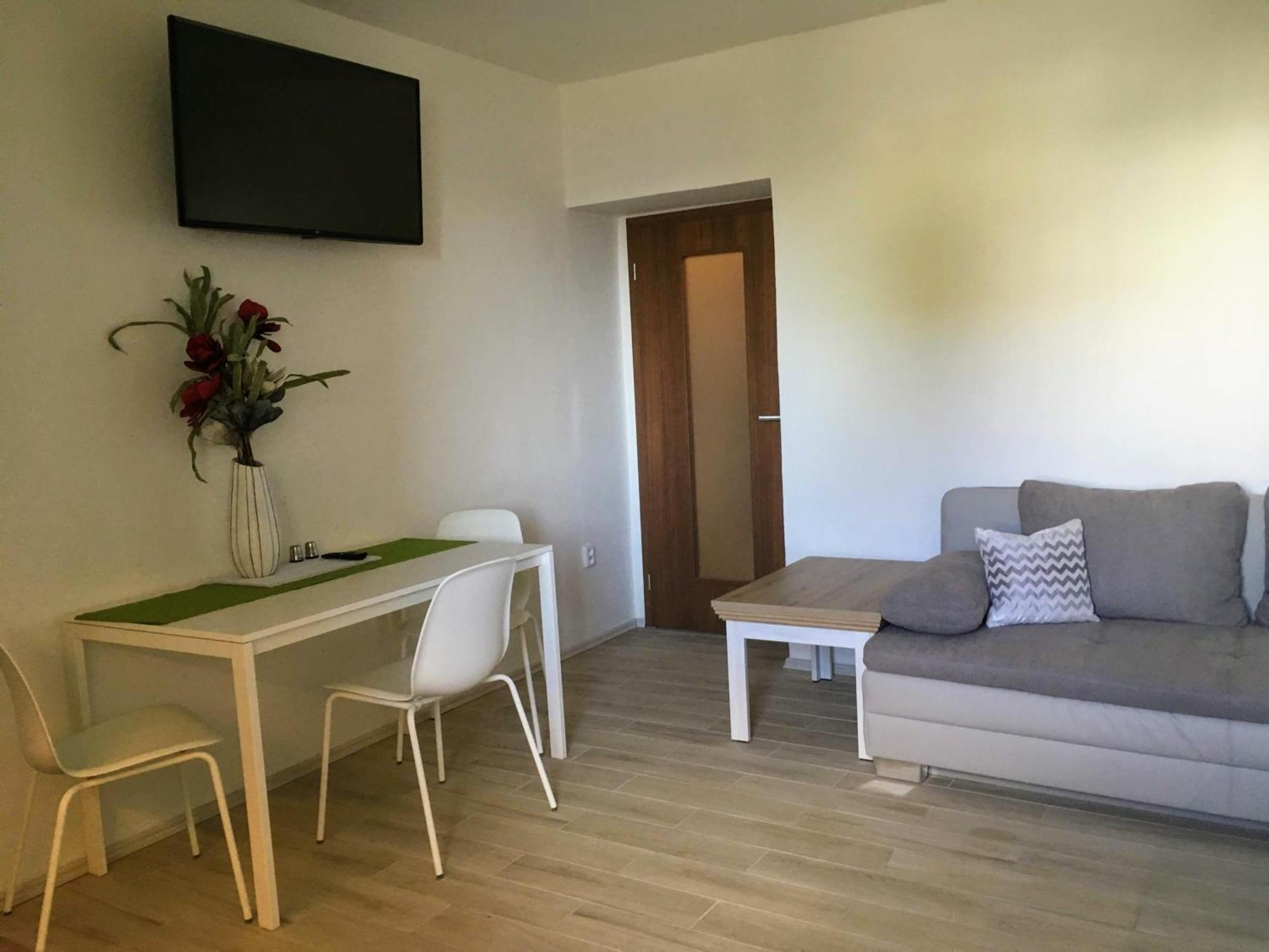 Апартаменты Apartman Na Namesti Opocno Экстерьер фото
